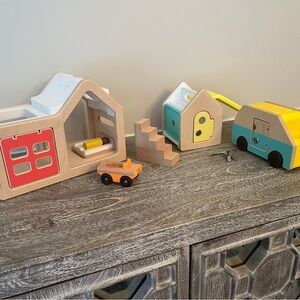 Lovevery House, Car and RV set